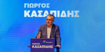 Ο Πρωθυπουργός και Προέδρος της ΝΔ Κ.Μητσοτάκης στην κεντρική ομιλία του Γιώργου Κασαπίδη στην Κοζάνη