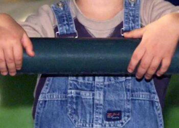 Ο μικρός Διονύσης ζητεί τη βοήθεια όλων μας για να χειρουργηθεί έγκαιρα