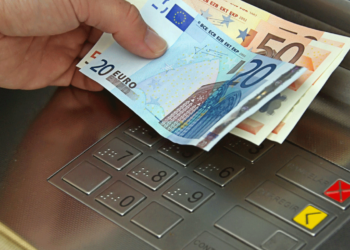 Πληρωμές ΟΠΕΚΑ: Μπαίνουν πιο νωρίς τα επιδόματα μαζί με το αυξημένο Ελάχιστο Εγγυημένο Εισόδημα τον Δεκέμβριο