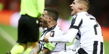 "Τι κάνεις ρε ΠΑΟΚάρα": Αμπερντίν - ΠΑΟΚ 2-3 - Με buzzer beater στη λήξη του παιχνιδιού έκανε τη μεγάλη ανατροπή - Highlights