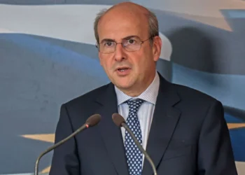 Υπουργείο Οικονομικών: Τι αλλάζει σε τράπεζες και servicers – «Κούρεμα» οφειλών μέχρι 28% στον εξωδικαστικό