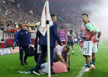 Βαριά “καμπάνα” στον Ολυμπιακό για τη διακοπή του ντέρμπι