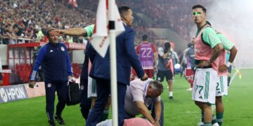 Βαριά “καμπάνα” στον Ολυμπιακό για τη διακοπή του ντέρμπι