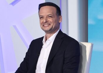 Αυτοδιοικητικές εκλογές: Νέος δήμαρχος Αθηναίων ο Χάρης Δούκας – Έκανε την ανατροπή απέναντι στον Κώστα Μπακογιάννη