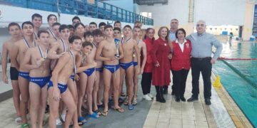 Ολοκληρώθηκε  το 1ο Τουρνουά Water -Polo της “Κολυμβητικής Ένωσης Κοζάνης”, που πραγματοποιήθηκε με επιτυχία στο Δημοτικό Κολυμβητήριο Πτολεμαΐδας.  (ρεπορτάζ της Κούλας Πουλασιχίδου)