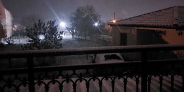 Έντονη χιονόπτωση και στην Ασβεστόπετρα (φώτο)