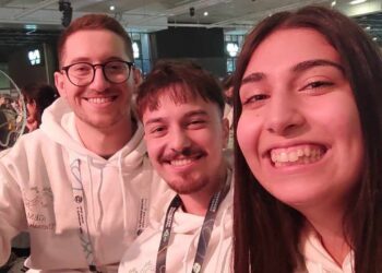 Ασημένιο Μετάλλιο και ειδικό Βραβείο στη Φοιτητική Ομάδα iGEM του ΑΠΘ για το καινοτόμο «όπλο» αντιμετώπισης των επιπτώσεων των δασικών πυρκαγιών- Εκπαιδευτής της ομάδας ο Αιανιώτης, Χρήστος Γιαννακόπουλος(τμήμα Βιολογίας ΑΠΘ)