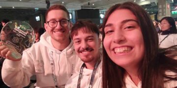 Ασημένιο Μετάλλιο και ειδικό Βραβείο στη Φοιτητική Ομάδα iGEM του ΑΠΘ για το καινοτόμο «όπλο» αντιμετώπισης των επιπτώσεων των δασικών πυρκαγιών- Εκπαιδευτής της ομάδας ο Αιανιώτης, Χρήστος Γιαννακόπουλος(τμήμα Βιολογίας ΑΠΘ)