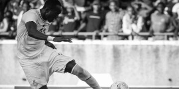 Απίστευτη τραγωδία στην Αλβανία: Ποδοσφαιριστής 28 ετών κατέρρευσε στον αγωνιστικό χώρο και έφυγε από τη ζωή