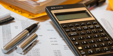 Ανατροπή στο φορολογικό νομοσχέδιο - Ελεύθεροι επαγγελματίες: Δεν ισχύει τεκμήριο αν… δεχθείτε να ελεγχθείτε!