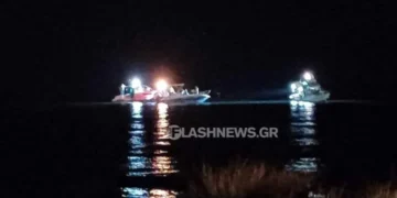 Χανιά: Ανεμόπτερο έπεσε στη θάλασσα- Χωρίς τις αισθήσεις τους οι δύο επιβαίνοντες