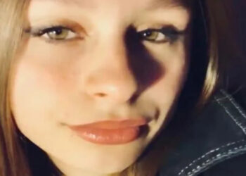 Δυστύχημα Βάρκιζα: Συγκλονίζουν οι γονείς της 18χρονης, «μια μάνα να της πεθάνει το παιδί»