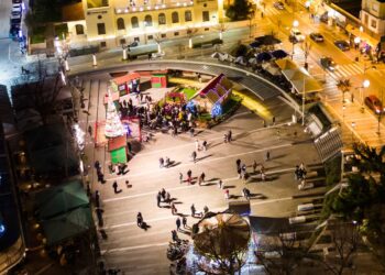 Χριστούγεννα: Καρουζέλ και πόνυ με ρόδες στην πλατεία της Κοζάνης - Δείτε την πρόσκληση προς τους ενδιαφερόμενους