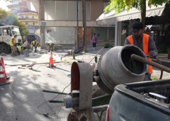 Δήμος Γρεβενών: Εργασίες συντήρησης και αποκατάστασης πεζόδρομων και πεζοδρομίων