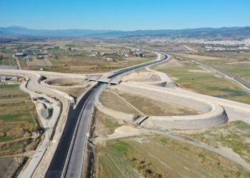 Όταν ένας δρόμος, σε φέρνει πολύ κοντά σε δημοφιλείς προορισμούς – Του Αντώνη Κ. Πουγαρίδη