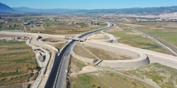 Όταν ένας δρόμος, σε φέρνει πολύ κοντά σε δημοφιλείς προορισμούς – Του Αντώνη Κ. Πουγαρίδη