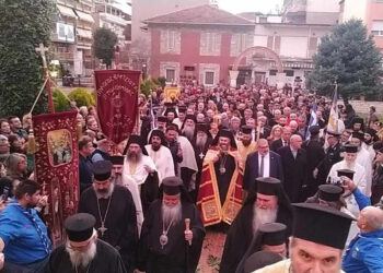 Με καθολικό ΑΞΙΟΣ η τελετή υποδοχής του σεβασμιώτατου Μητροπολίτη Ειρηναίου στον Ι.Ν. Αγίας Τριάδας Πτολεμαΐδας