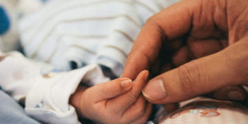 Επίδομα μητρότητας: Τι αλλάζει την τελευταία στιγμή