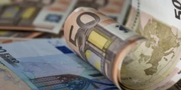 Νέα επιταγή ακρίβειας πριν από τα Χριστούγεννα σε πάνω από 1 εκατ. δικαιούχους – Οι προϋποθέσεις