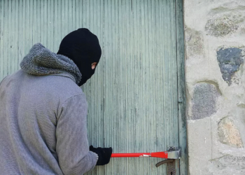 Γρεβενά: 44χρονος "βούτηξε" επαγγελματικό εξοπλισμό αξίας 3.500 ευρώ από αποθήκη - Συνελήφθη άμεσα από την αστυνομία