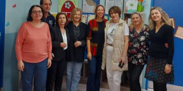 Η συγγραφέας Μαρίνα Γιώτη στο Νηπιαγωγείο & Δημοτικό Σχολείο Ασβεστόπετρας, προσκεκλημένη του Συλλόγου Γονέων και Κηδεμόνων