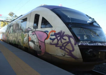 Αδιανόητο: Προαστιακός που πήγαινε στο Αεροδρόμιο μπήκε σε λάθος γραμμές και έφτασε στα …Ανω Λιόσια