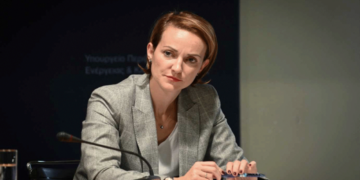 Καστοριά: Η Αλεξάνδρα Σδούκου θα εκπροσωπήσει την Κυβέρνηση στις εκδηλώσεις Τιμής και Μνήμης σε Ζούζουλη – Επταχώρι