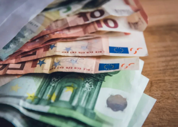 Επιταγή ακρίβειας: Πότε θα δοθεί, ποιοι πηγαίνουν στα ΑΤΜ