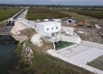 Σε λειτουργία το νέο μικρό υδροηλεκτρικό της ΔΕΗ Ανανεώσιμες στο Μακροχώρι Ημαθίας