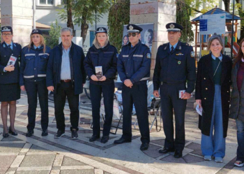 Με πολλά ηχηρά μηνύματα η Εκδήλωση "κατά της βίας των Γυναικών " στην Κεντρική Πλατεία της Πτολεμαΐδας ! (ρεπορτάζ της Κούλας Πουλασιχίδου)