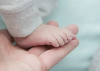 Στα 500 ευρώ το Voucher για τις «Νταντάδες της Γειτονιάς» – Συμμετέχει και ο Δήμος Εορδαίας