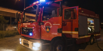 Πέλλα: Φωτιά σε μονοκατοικία - Στο νοσοκομείο ένα άτομο