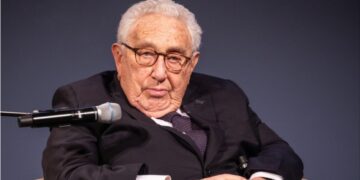 Πέθανε σε ηλικία 100 ετών ο Χένρι Κίσινγκερ