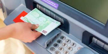 Ποια επιδόματα μπαίνουν στους λογαριασμούς μας μέχρι τα τέλη του 2023