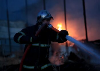 Χαλκιδική: Ανήλικη έκαψε το σπίτι φίλης της για… λόγους ερωτικής αντιζηλίας