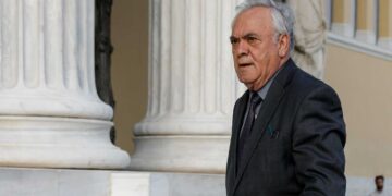 Σεισμός στον ΣΥΡΙΖΑ: Ο Δραγασάκης προτείνει να κηρυχθεί ο ΣΥΡΙΖΑ σε κατάσταση έκτακτης ανάγκης
