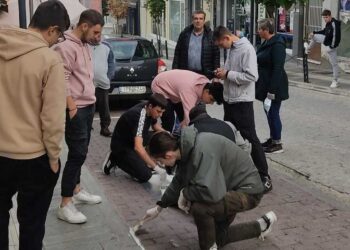 Σέρβια: "Δεν είναι μια κενή θέση πάρκινγκ, είναι μια θέση πάρκινγκ για άτομα με αναπηρία" - Δράση ευαισθητοποίησης μαθητών για τα ΑμεΑ