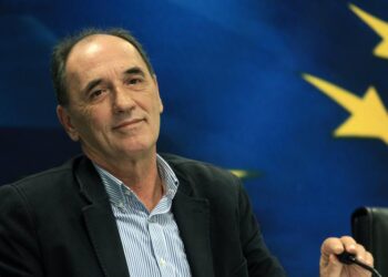 Σταθάκης: «Ο Κασσελάκης λέει ανοησίες - Δεν ήταν φόροι το μαξιλάρι των 37 δισ.»