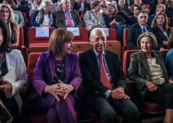 Στέφανος Κασσελάκης: Μπουρλότο στις σχέσεις του με το ΠΑΣΟΚ μετά τις δηλώσεις του για τον Σημίτη