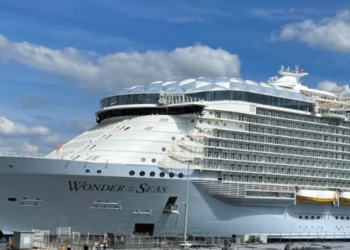 STELMA: Η εταιρεία της Οικογένειας Μαμαντζή που βάφει το μεγαλύτερο κρουαζιερόπλοιο του κόσμου (βίντεο)