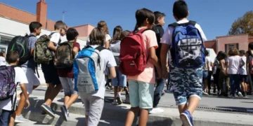 Η μεγάλη αλλαγή που φέρνει το Υπουργείο Παιδείας στις σχολικές εκδρομές