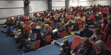 Θεατρική παράσταση “Γυναίκα μόνη” από το Δ. Φλώρινας, με αφορμή την Παγκόσμια Ημέρα εξάλειψης Βίας κατά των Γυναικών