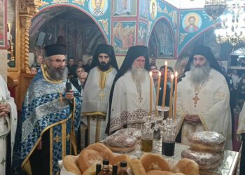 Μέγας Πανηγυρικός Πολυιερατικός Εσπερινός στον Ι.Ν. Αρχαγγέλων Τ.Κ. Πύργων Εορδαίας (ρεπορτάζ της Κούλας Πουλασιχίδου )