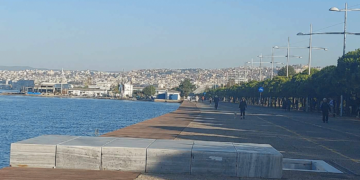 Θυμίζει... Καλοκαίρι, εν μέσω του Χειμώνα η σημερινή εικόνα της Νέας Παραλίας Θεσσαλονίκης - Ρεπορτάζ της Κούλας Πουλασιχίδου