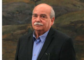 Ο τελευταίος να κλείσει την πόρτα: Επίσημα παρελθόν και ο Νίκος Βούτσης από το ΣΥΡΙΖΑ, μετά τον Σκουρλέτη