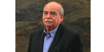 Ο τελευταίος να κλείσει την πόρτα: Επίσημα παρελθόν και ο Νίκος Βούτσης από το ΣΥΡΙΖΑ, μετά τον Σκουρλέτη