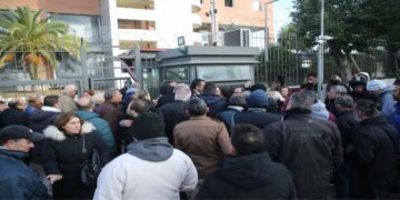 Επεισόδια Ρέντη: Συνελήφθη ο δράστης για τη δολοφονική επίθεση στον 31χρονο αστυνομικό