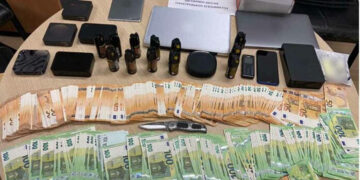 Στο φως κύκλωμα που παράνομα αναμετέδιδε συνδρομητικά κανάλια – Είχαν πελάτες και στην Κοζάνη