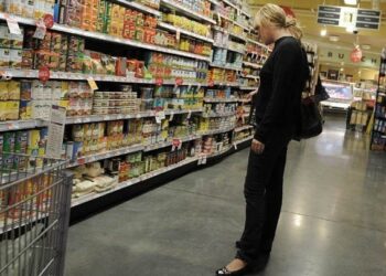 Ανατιμήσεις 9% στα τρόφιμα τον Νοέμβριο – Ακριβότερο κατά 31,4% το λάδι