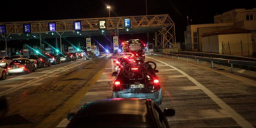 Αίγιο: Άγρια επίθεση σε γυναίκα σε διόδια από τρεις άνδρες